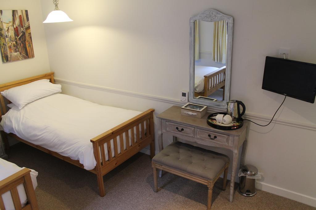 The Swan Motel, Gillingham Бекклс Номер фото